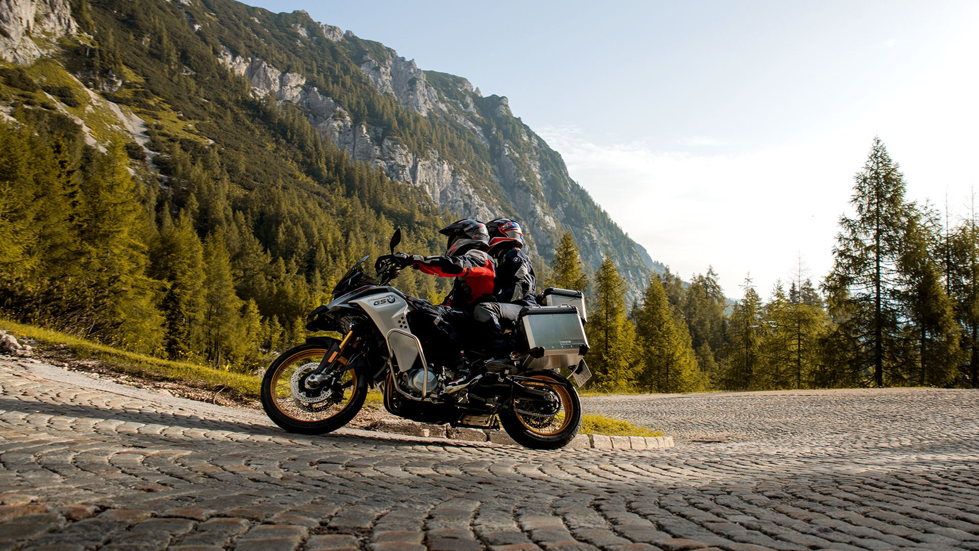 Сиденье повышенного комфорта нового мотоцикла BMW F 850 GS Adventure