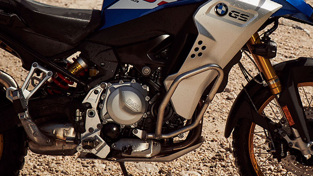 Защита двигателя нового мотоцикла BMW F 850 GS Adventure