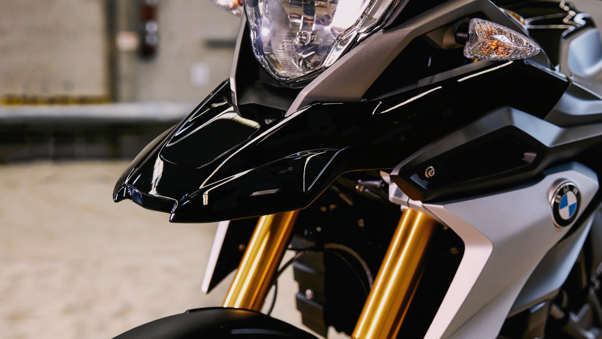 G 310 GS, Передний брызговик.