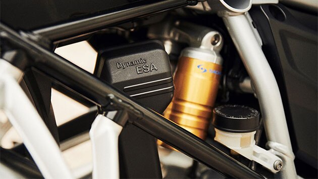 BMW R 1250 GS с системой Dynamic ESA в стандартной комплектации.