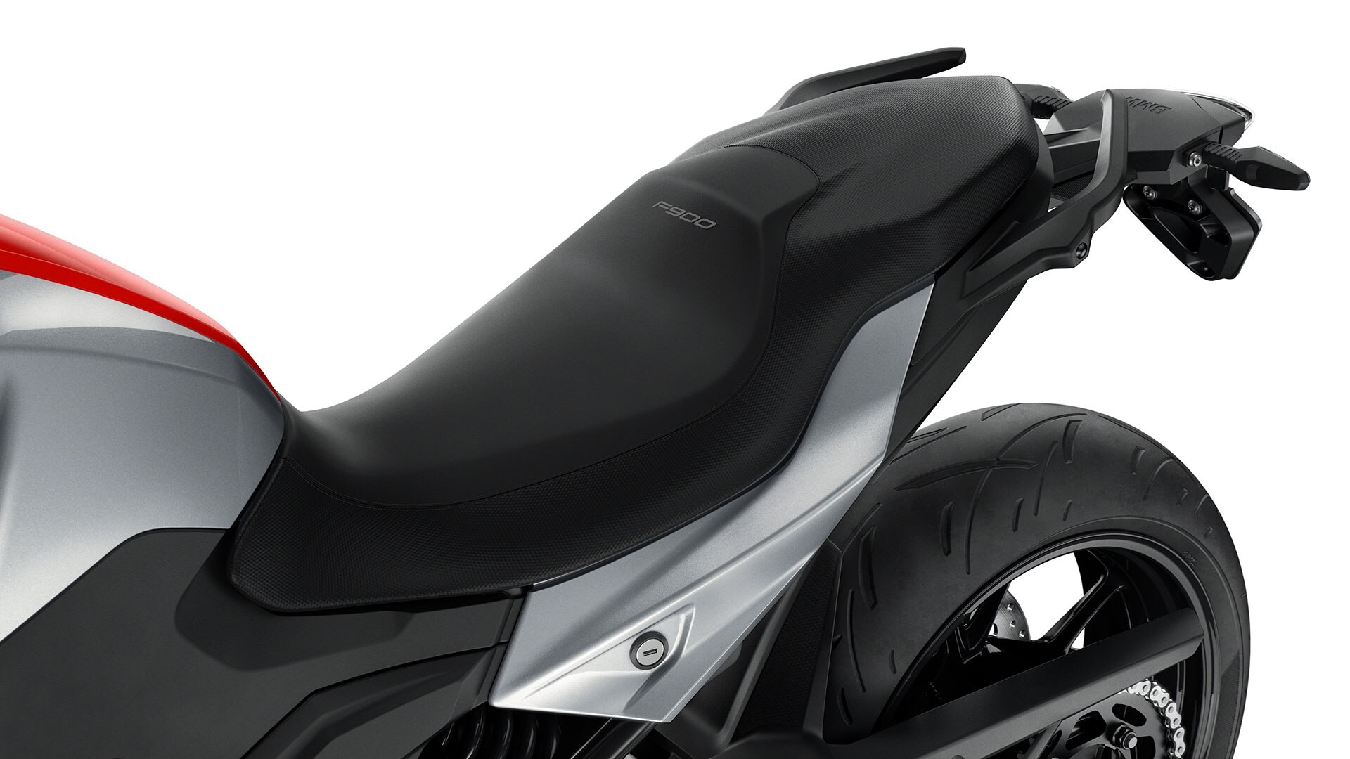 Сиденье F 900 R. Шесть моделей сиденья разной высоты позволяют любому выбрать подходящий вариант.