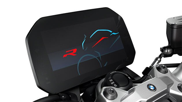Большой 6,5-дюймовый TFT-дисплей F 900 R.