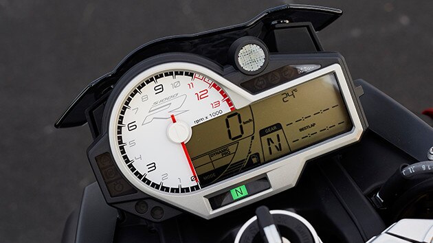 Многофункциональная комбинация приборов S 1000 R.