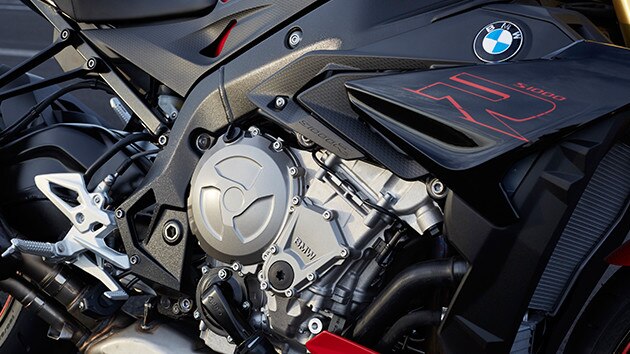 Уменьшенная боковая обшивка S 1000 R