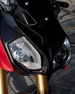 Отличительная передняя часть S 1000 R