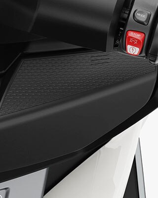 Отделение для смартфона C 400 GT