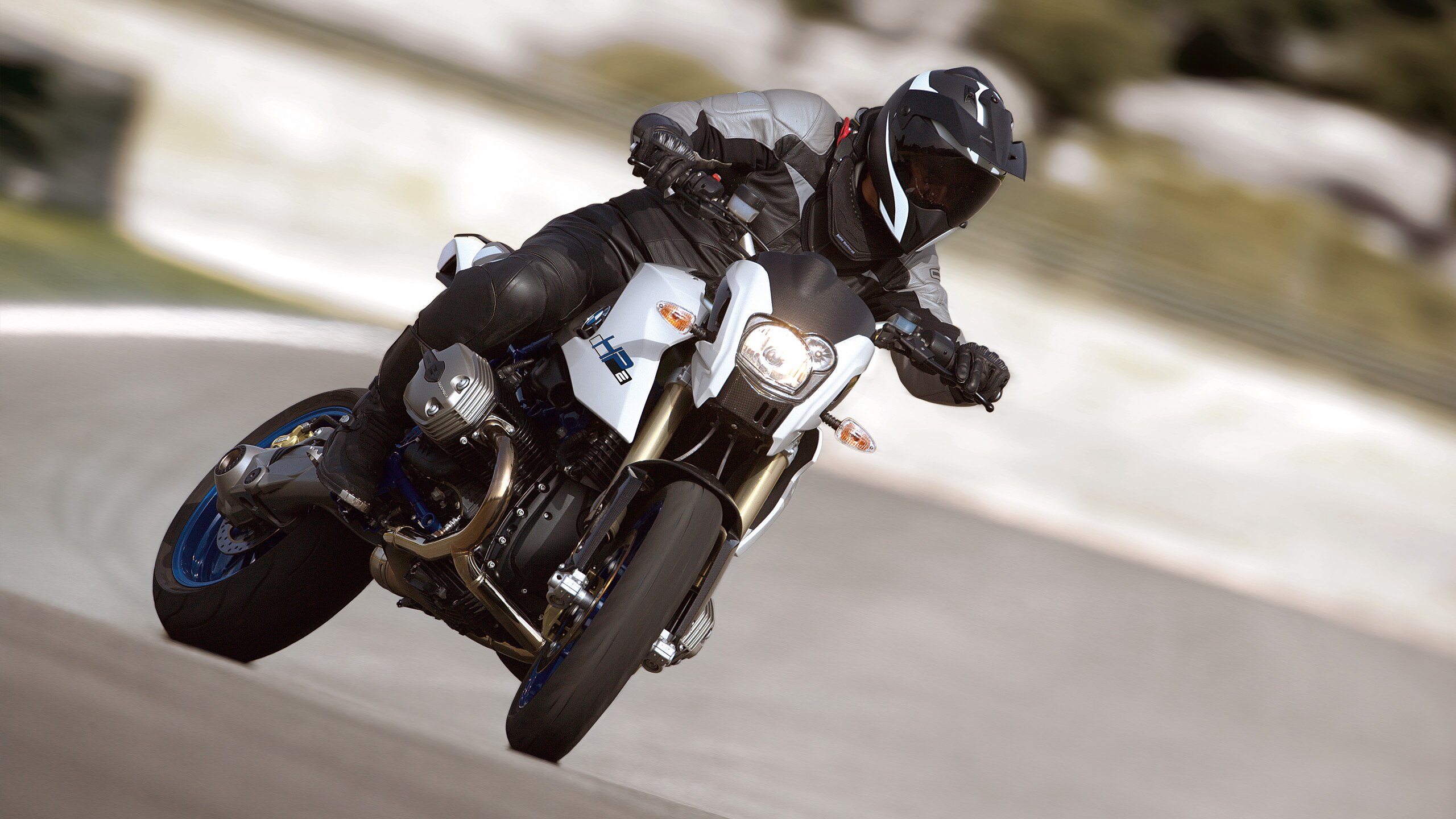 Мотоциклы BMW HP2 SPORT